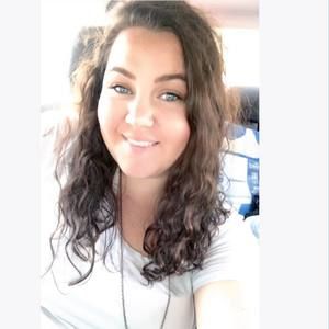 Meet your Posher, Katelyn